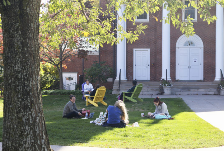 Students on Chapel lawn